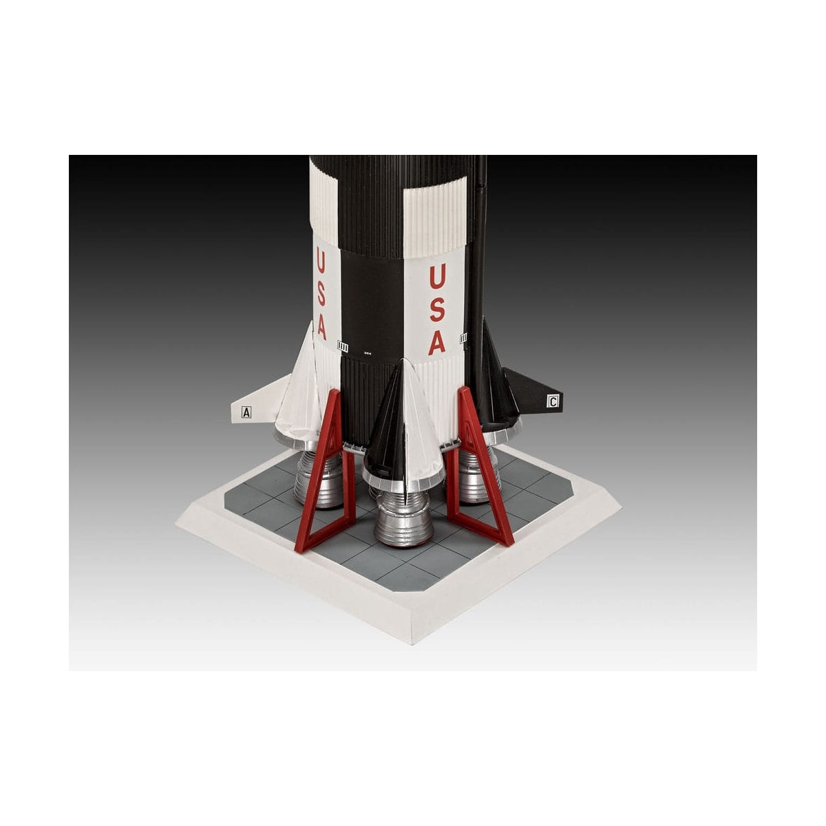 REVELL MODEL KIT - Apollo 11 Saturn V Rocket 1/96