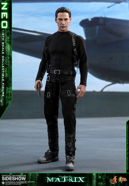 HOT TOYS - Matrix - Neo - Movie Masterpiece 1:6 Action Doll