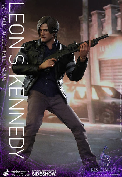 HOT TOYS - Resident Evil 6 - Leon S. Kennedy - Videogame Masterpiece 1:6 Action Doll VGM22