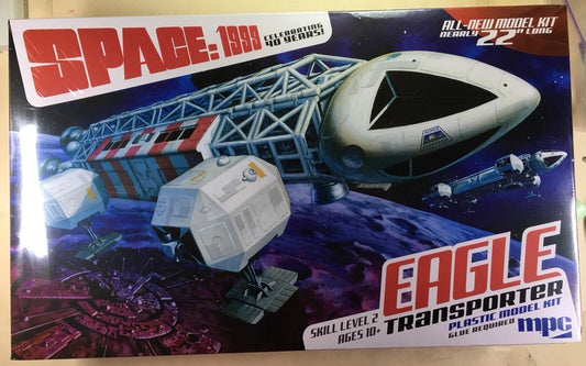 MPC - Space 1999 - Eagle Transporter Model Kit 22 (Copia)