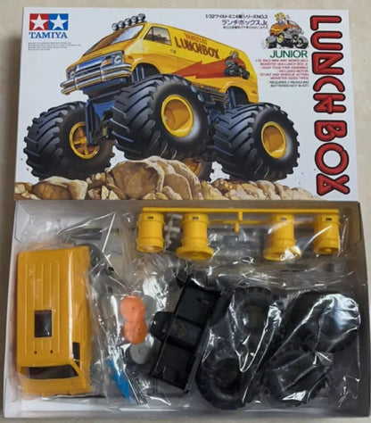 TAMIYA -  Lunch Box Junior  1/32