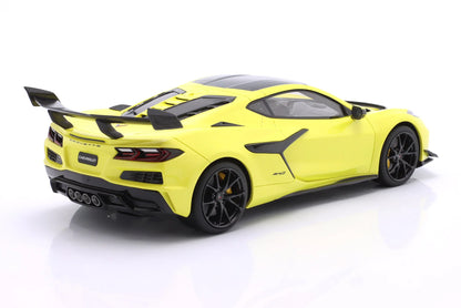 TRUE SCALE - Chevrolet Corvette ZR1 year 2025 Yellow 1:18