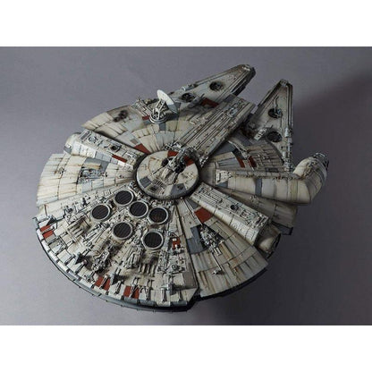 BANDAI MODEL KIT - MILLENNIUM FALCON PERFECT GRADE SCALA 1:72