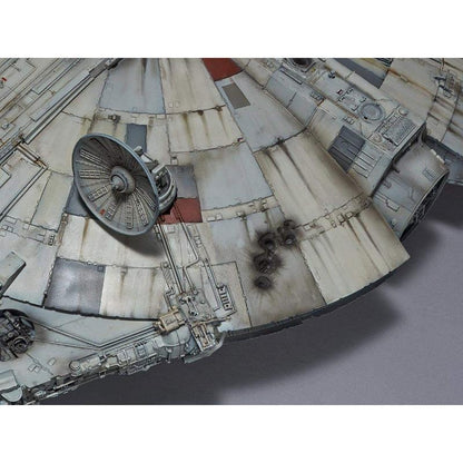 BANDAI MODEL KIT - MILLENNIUM FALCON PERFECT GRADE SCALA 1:72