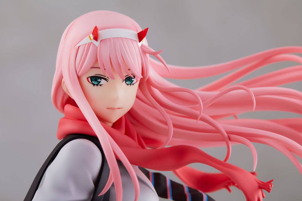 ANIPLEX - Darling in The Franxx Pvc Statue 1:7 Zero Two School Uniform Ver