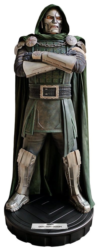 BEAST KINGDOM - Marvel Avengers: Doomsday Life-Size Statue Doctor Doom 198 cm