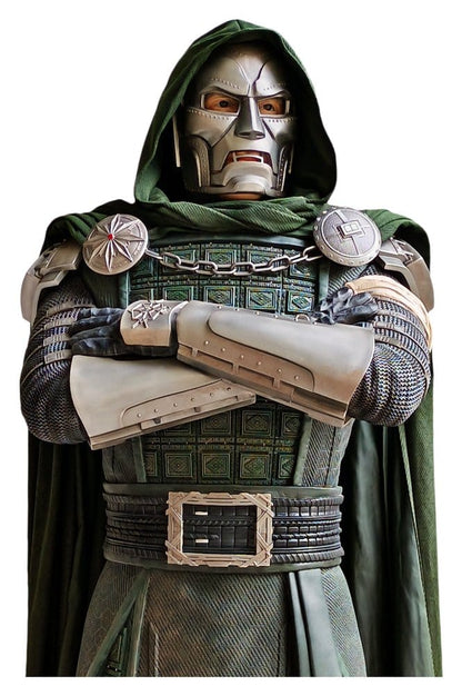 BEAST KINGDOM - Marvel Avengers: Doomsday Life-Size Statue Doctor Doom 198 cm