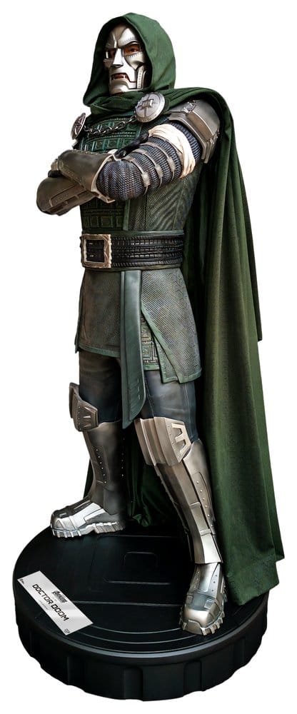 BEAST KINGDOM - Marvel Avengers: Doomsday Life-Size Statue Doctor Doom 198 cm