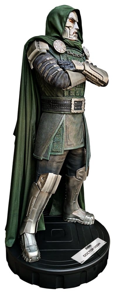 BEAST KINGDOM - Marvel Avengers: Doomsday Life-Size Statue Doctor Doom 198 cm