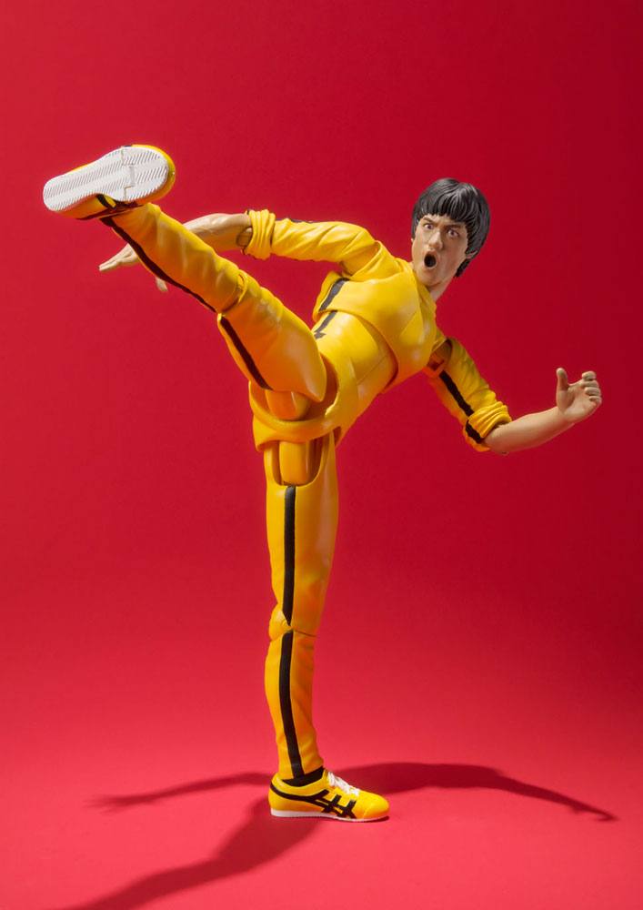 BANDAI - Bruce Lee S.H. Figuarts Action Figure Yellow Track Suit