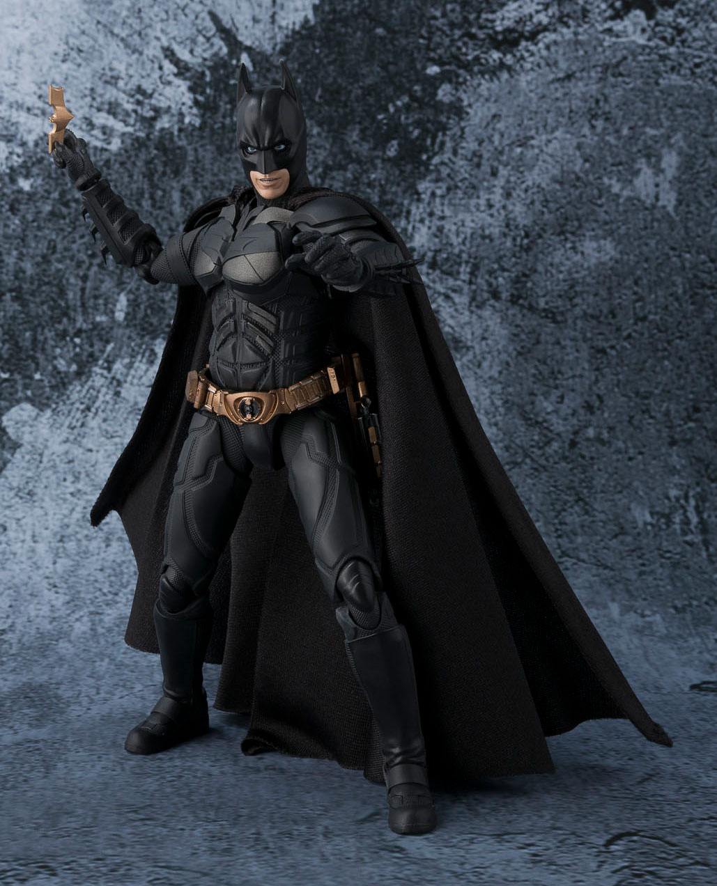 BANDAI - Dc Comics - The Dark Knight S.H. Figuarts Action Figure Batman