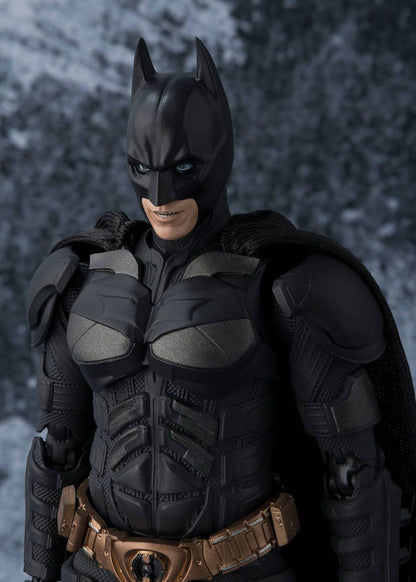 BANDAI - Dc Comics - The Dark Knight S.H. Figuarts Action Figure Batman