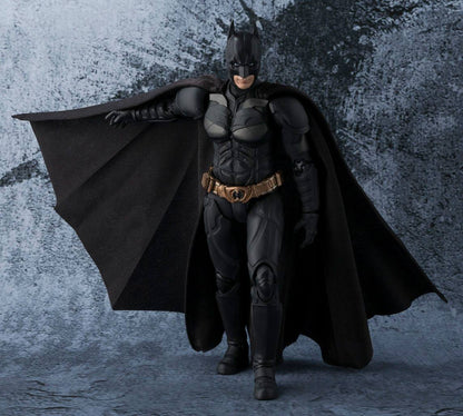 BANDAI - Dc Comics - The Dark Knight S.H. Figuarts Action Figure Batman