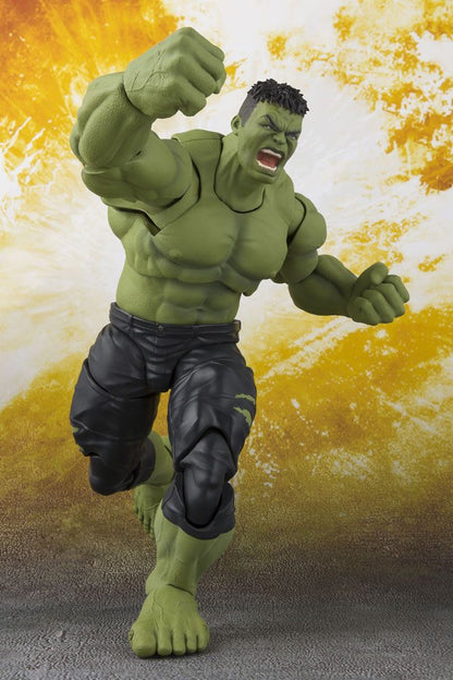 BANDAI - Marvel - Avengers Infinity War - Hulk S.H. Figuarts Action Figure