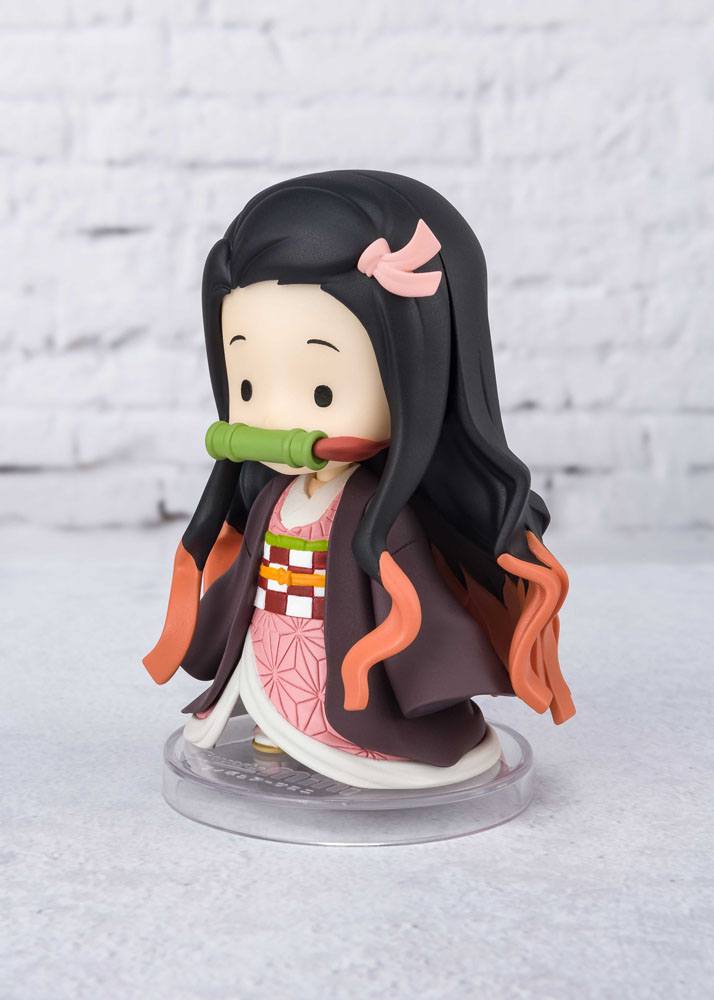 BANDAI - Demon Slayer Kimetsu No Yaiba Figuarts Mini Action Figure Little Nekuko 8 cm