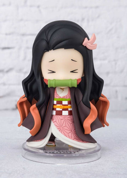 BANDAI - Demon Slayer Kimetsu No Yaiba Figuarts Mini Action Figure Little Nekuko 8 cm