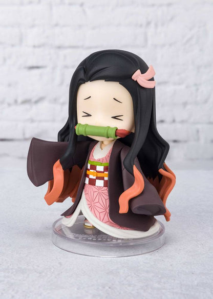 BANDAI - Demon Slayer Kimetsu No Yaiba Figuarts Mini Action Figure Little Nekuko 8 cm