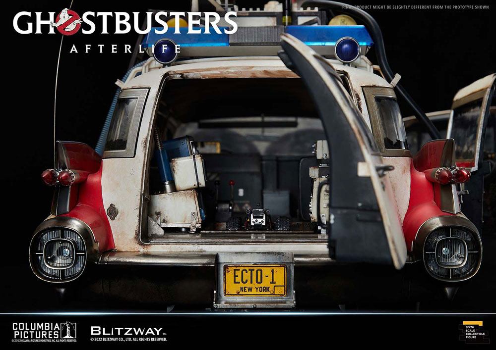 BLITZWAY - Ghostbusters Action Figure Terlife Vehicle 1:6 Ecto-1 1959 Cadillac