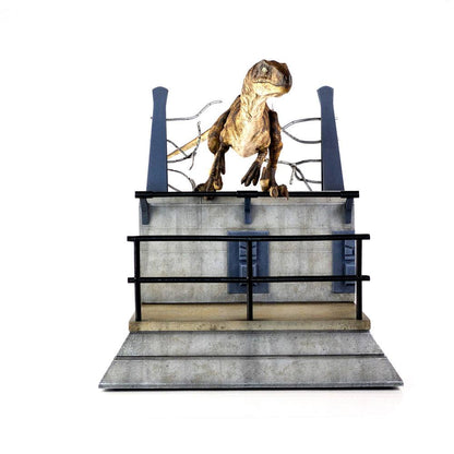 CHRONICLE COLLECTIBLES - Jurassic Park Statue Breakout Raptor