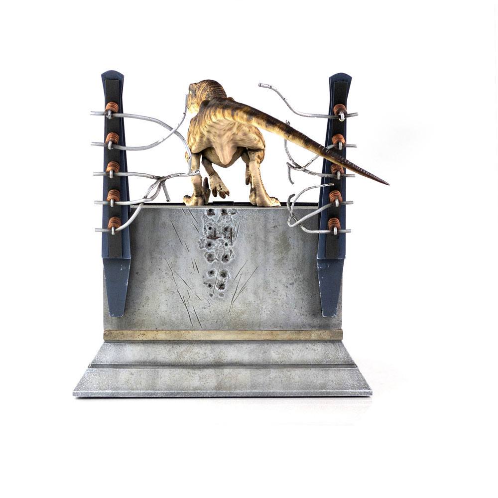 CHRONICLE COLLECTIBLES - Jurassic Park Statue Breakout Raptor