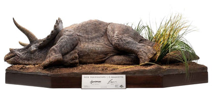 ECC - Jurassic Park Maquette 1/8 Sick Triceratops