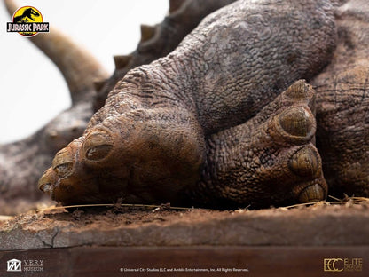 ECC - Jurassic Park Maquette 1/8 Sick Triceratops