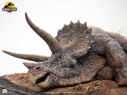 ECC - Jurassic Park Maquette 1/8 Sick Triceratops