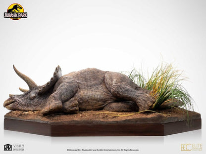 ECC - Jurassic Park Maquette 1/8 Sick Triceratops