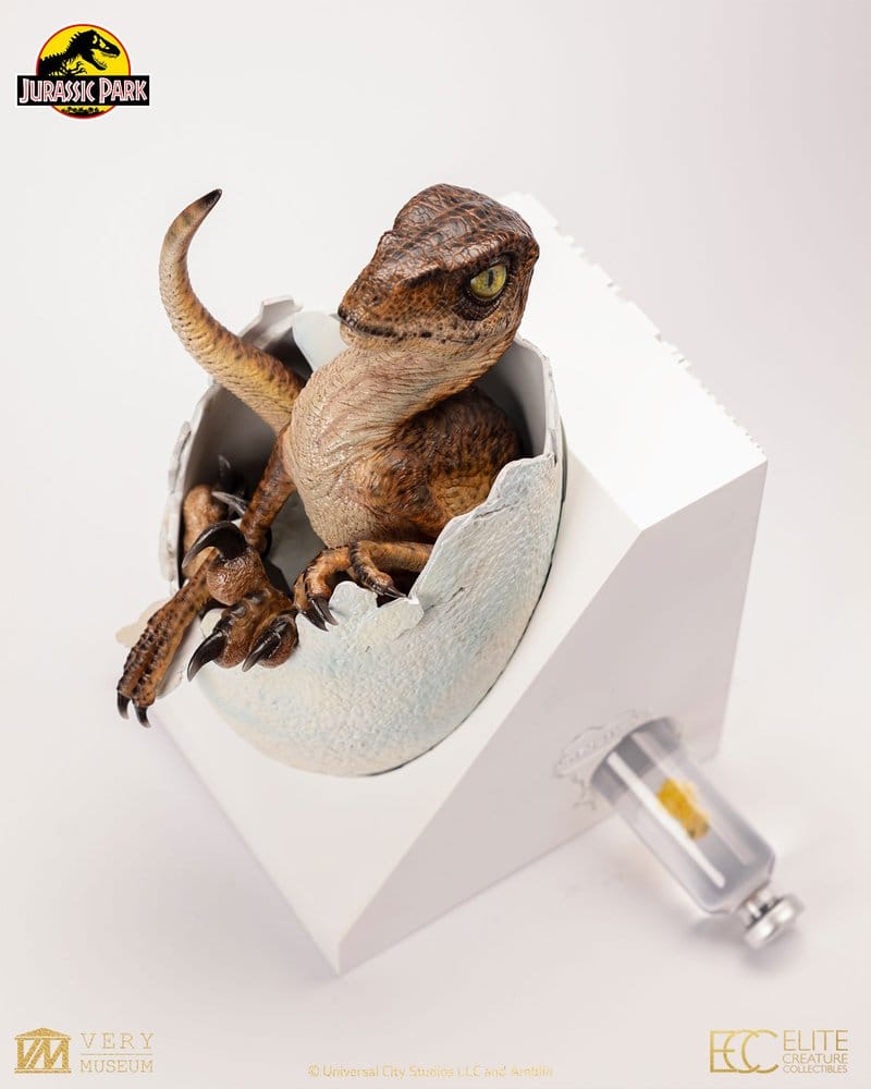 ECC - Jurassic Park Replica Bust Velociraptor Hatching Egg