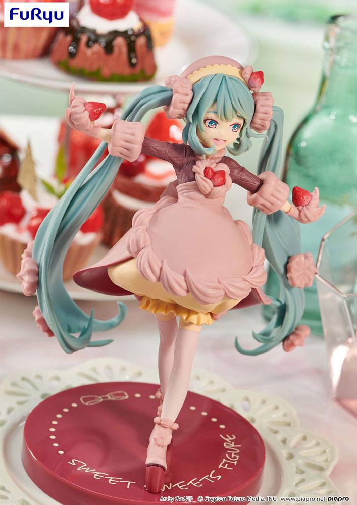 FURYU - Hatsune Miku Strawberry Chocolate Sweets Pvc Statue