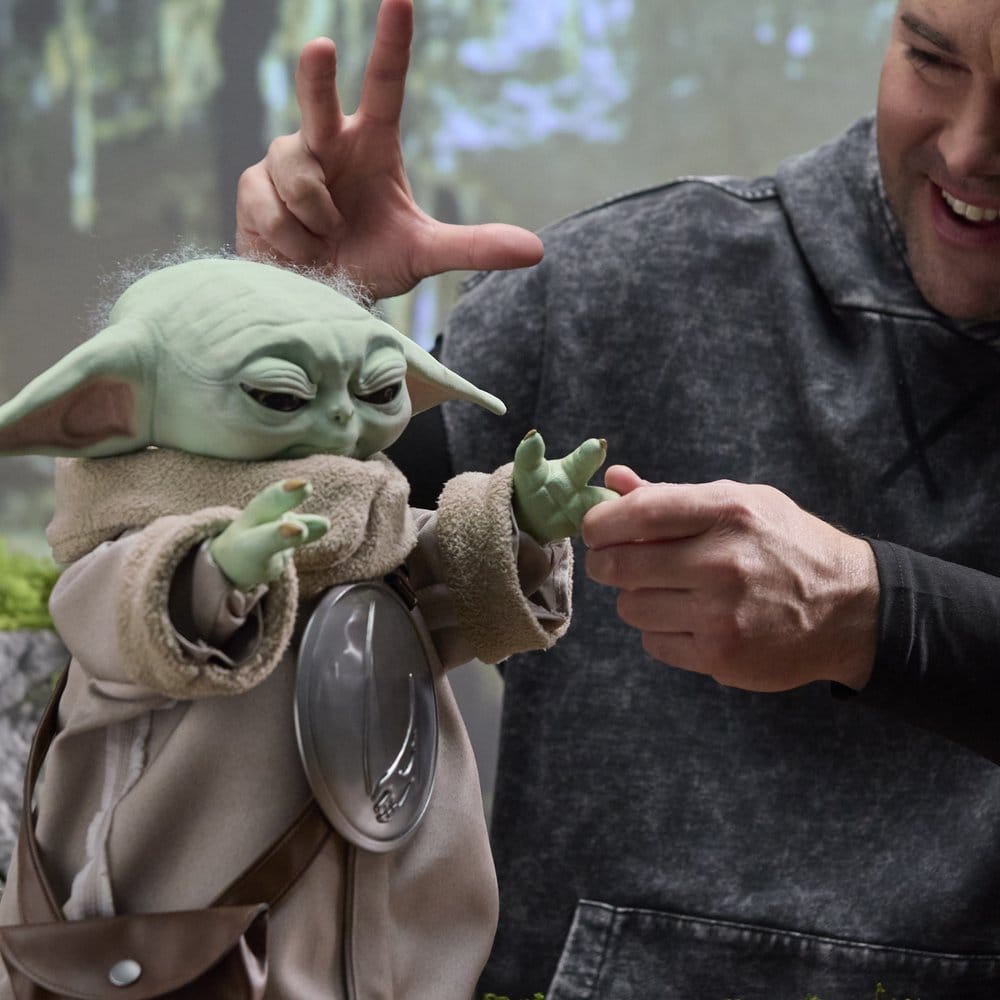 HASBRO - Star Wars Animatronic Life-Size Figure Ultimate Grogu Special Edition