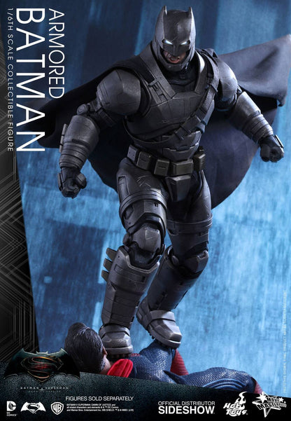 HOT TOYS - Superman VS Batman Armored Batman  MMS349