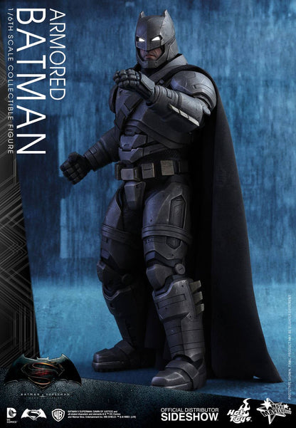 HOT TOYS - Superman VS Batman Armored Batman  MMS349
