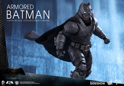 HOT TOYS - Superman VS Batman Armored Batman  MMS349