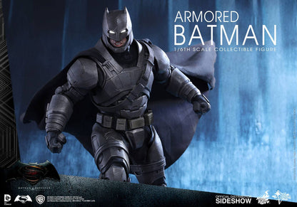 HOT TOYS - Superman VS Batman Armored Batman  MMS349