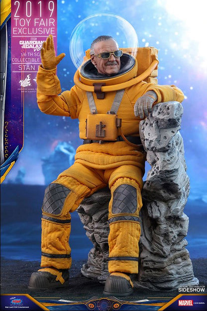 HOT TOYS - Marvel - Guardian of The Galaxy Vol. 2 - Stan Lee - 2019 Toy Fair EXCLUSIVE - Movie Masterpiece 1:6 Action Doll