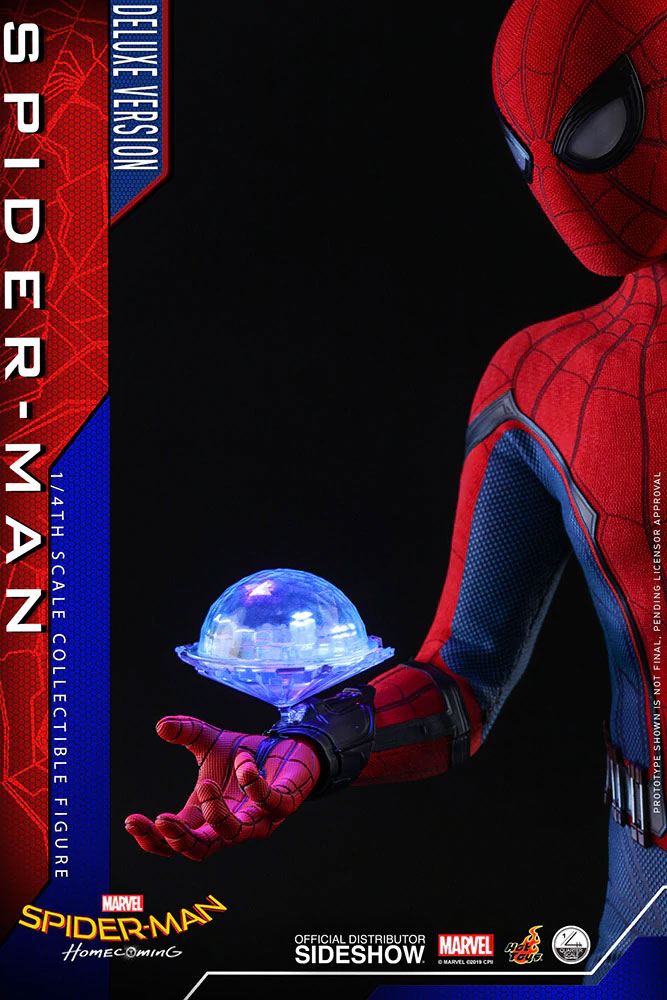 HOT TOYS - Marvel - Spider-Man Home Coming 1:4 Action Doll Spider-Man DeLuxe Ver QS015