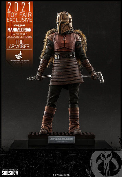 HOT TOYS - Star Wars The Mandalorian 1:6 Action Doll The Armorer 2021 Toy Fair EXCLUSIVE TMS044