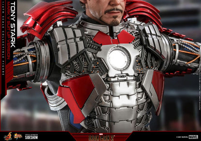 HOT TOYS - Marvel - Iron Man 2 - Tony Stark Mark V Suit Up Ver  1:6 Action Doll MMS599