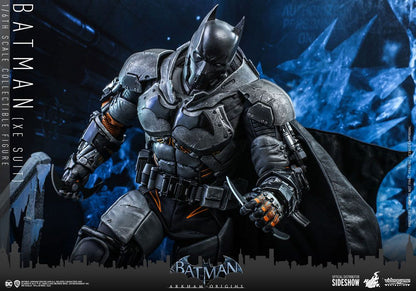 HOT TOYS - Dc Comics - Batman Arkham Origins 1:6 Action Doll Batman (Xe Suit)