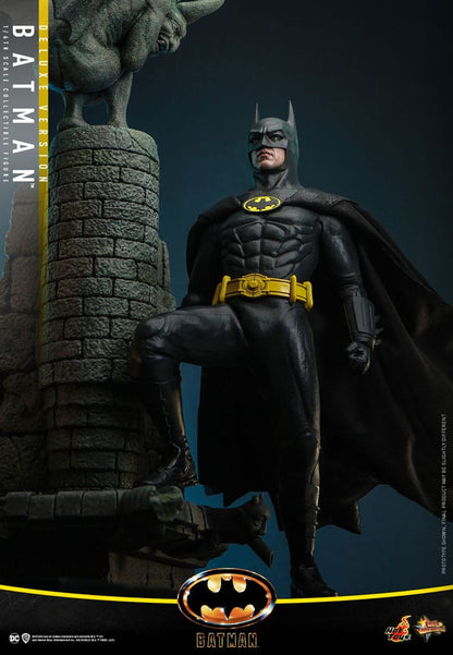 HOT TOYS - Batman (1989) Movie Masterpiece Action Figure 1/6 Batman (Deluxe Version)