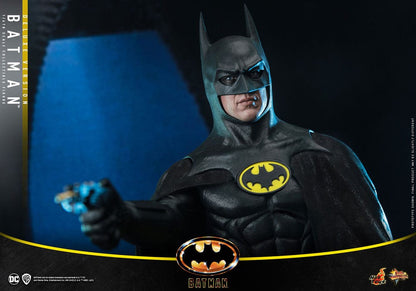 HOT TOYS - Batman (1989) Movie Masterpiece Action Figure 1/6 Batman (Deluxe Version)