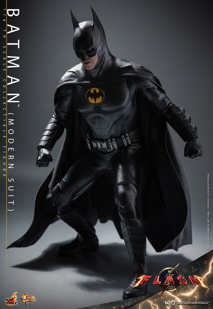 HOT TOYS -  The Flash Movie Masterpiece Action Figure 1/6 Batman (Modern Suit)  MMS712