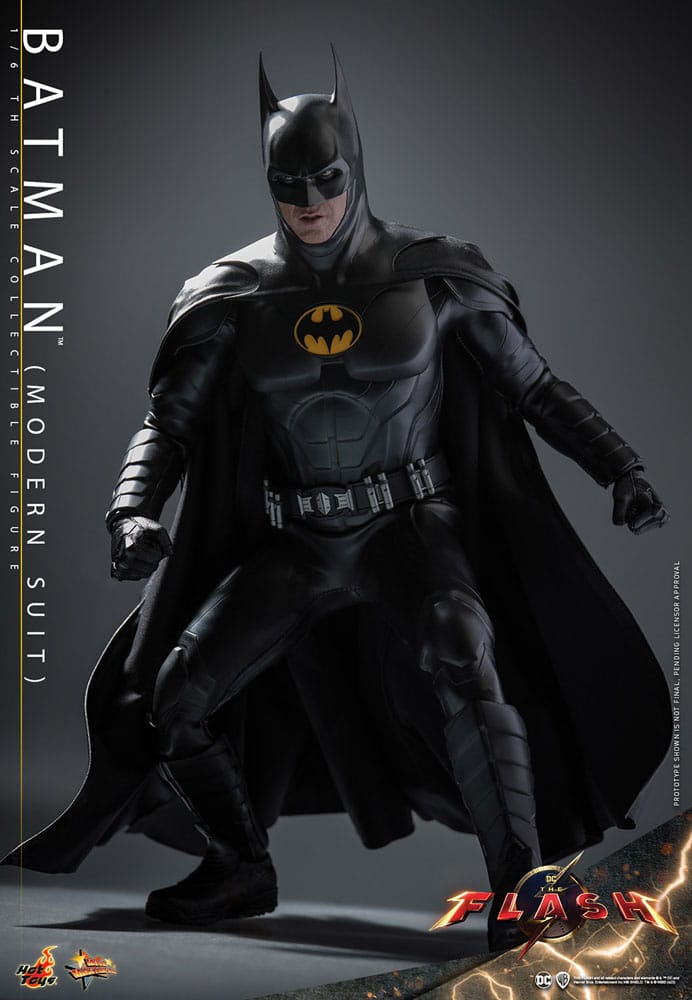 HOT TOYS -  The Flash Movie Masterpiece Action Figure 1/6 Batman (Modern Suit)  MMS712