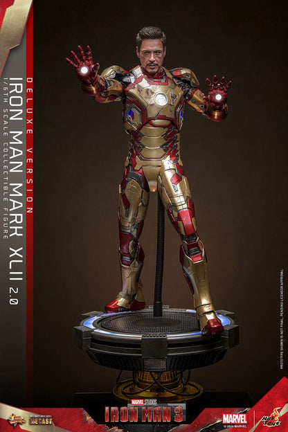 HOT TOYS - Iron Man 3 Movie Masterpiece Diecast Action Figure 1/6 Iron Man Mark XLII (2.0) Deluxe