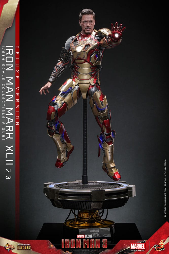 HOT TOYS - Iron Man 3 Movie Masterpiece Diecast Action Figure 1/6 Iron Man Mark XLII (2.0) Deluxe