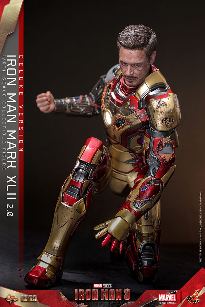 HOT TOYS - Iron Man 3 Movie Masterpiece Diecast Action Figure 1/6 Iron Man Mark XLII (2.0) Deluxe