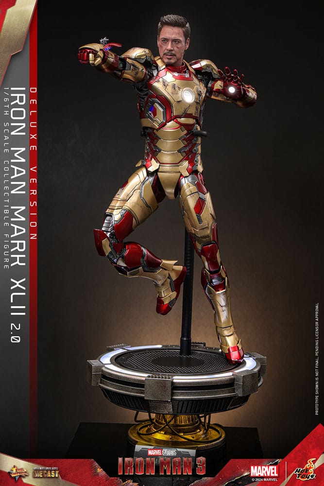 HOT TOYS - Iron Man 3 Movie Masterpiece Diecast Action Figure 1/6 Iron Man Mark XLII (2.0) Deluxe