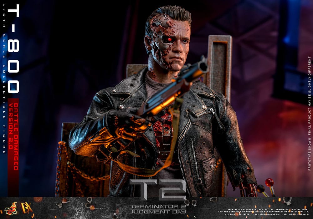 HOT TOYS - Terminator 2 Movie Masterpiece Action Figure 1/6 T-800 Battle Damaged Version