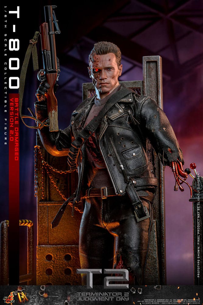 HOT TOYS - Terminator 2 Movie Masterpiece Action Figure 1/6 T-800 Battle Damaged Version